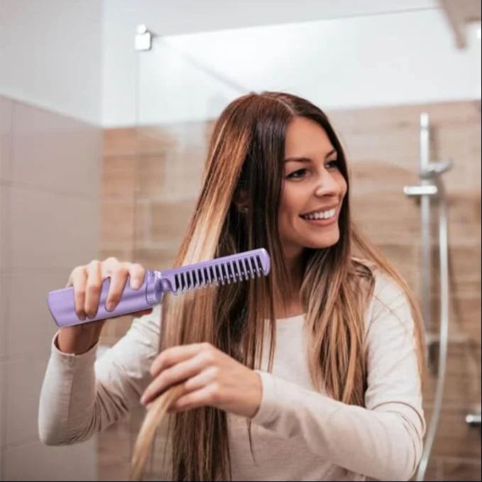 Portable Wynxo hair straightener